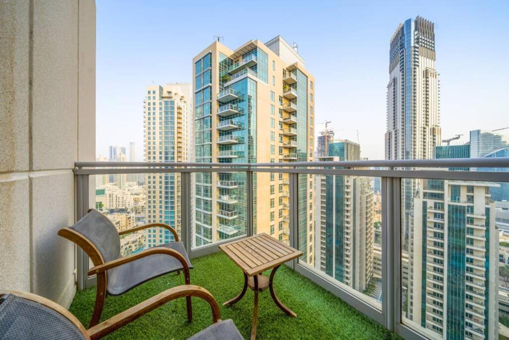 Spectacular Burj & Fountain View - Luxurious 3 Bedrooms & Maids Room - The Residences Дубай Экстерьер фото