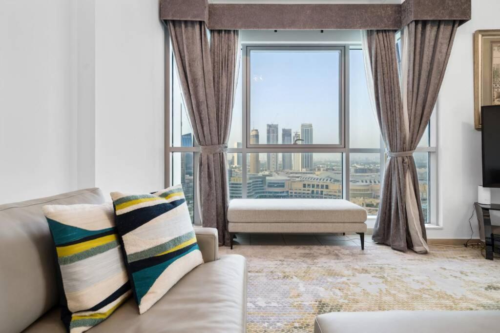 Spectacular Burj & Fountain View - Luxurious 3 Bedrooms & Maids Room - The Residences Дубай Экстерьер фото