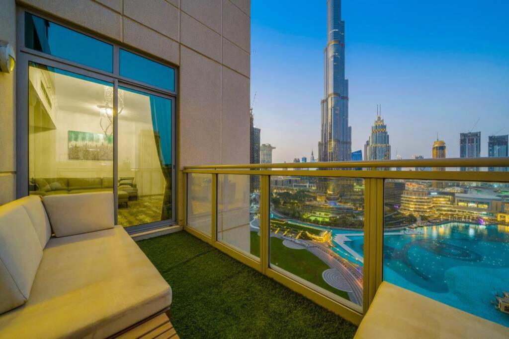 Spectacular Burj & Fountain View - Luxurious 3 Bedrooms & Maids Room - The Residences Дубай Экстерьер фото